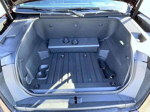 New 2026 GMC Sierra EV Elevation w/ LPO, Elevation Dark Package image 26