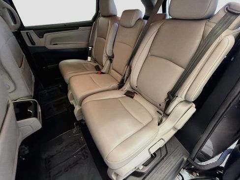 Used 2023 Honda Odyssey EX-L image 13