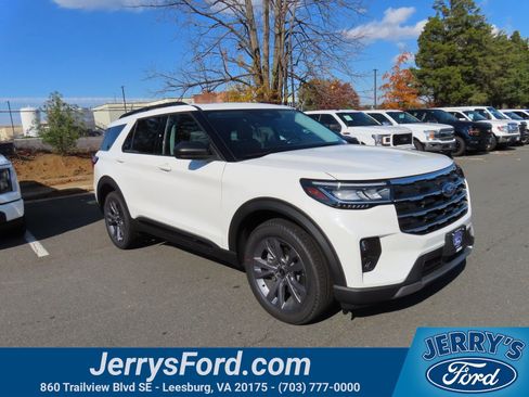 New 2026 Ford Explorer Active w/ Active Comfort Package image 1