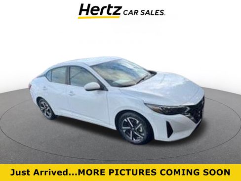 Used 2025 Nissan Sentra SV image 1