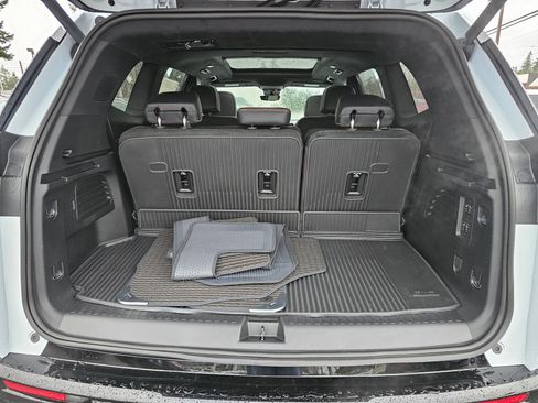 New 2026 GMC Acadia Denali Ultimate w/ LPO, Floor Liner Package image 13