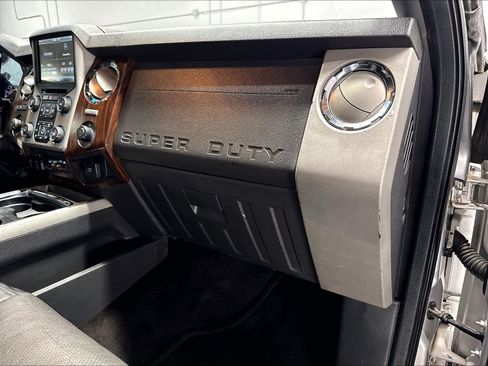Used 2016 Ford F250 Lariat w/ Chrome Package AWD/4WD image 17