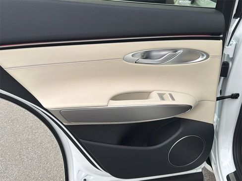 New 2026 Genesis GV70 2.5T Select image 22