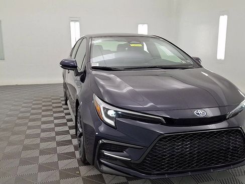 Used 2023 Toyota Corolla SE image 7