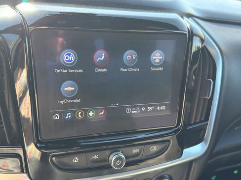 Used 2023 Chevrolet Traverse LT AWD/4WD image 24