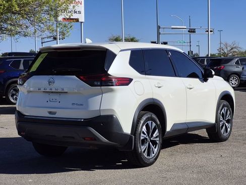 Used 2021 Nissan Rogue SV AWD/4WD image 3
