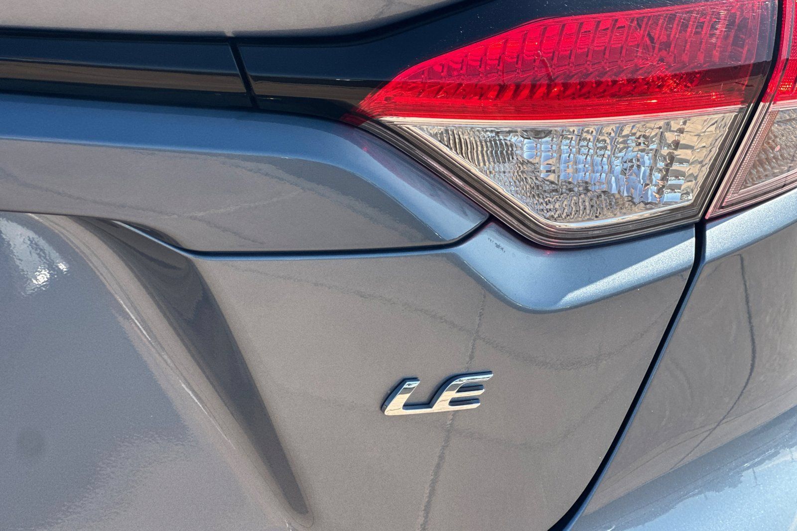 Certified 2025 Toyota Corolla LE FWD image 31