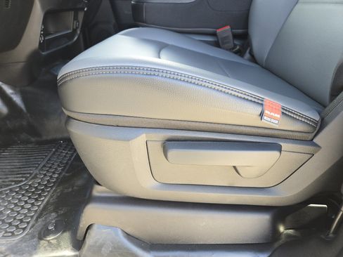 New 2026 RAM 2500 Tradesman w/ Chrome Appearance Group image 18