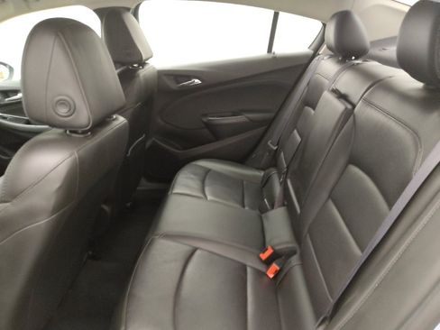 Used 2017 Chevrolet Cruze Premier FWD image 18