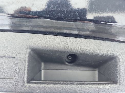 Used 2023 Chevrolet Equinox LT image 13