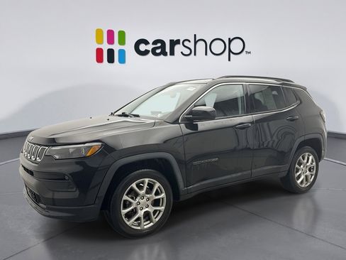 Used 2022 Jeep Compass Latitude w/ Sun and Sound Group image 1
