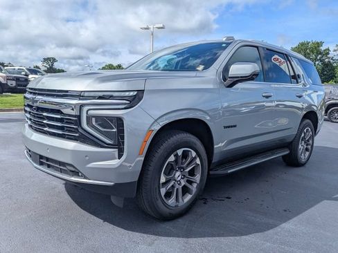 Used 2025 Chevrolet Tahoe LT w/ Comfort Package RWD image 5