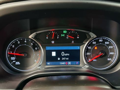 Used 2023 GMC Acadia SLT AWD/4WD image 18