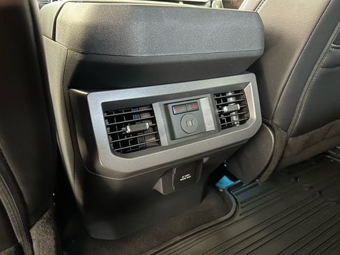 New 2026 Ford F250 Lariat image 30