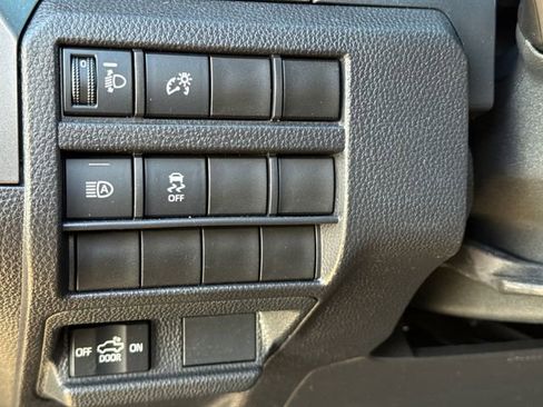 Used 2025 Toyota Tacoma SR5 image 21