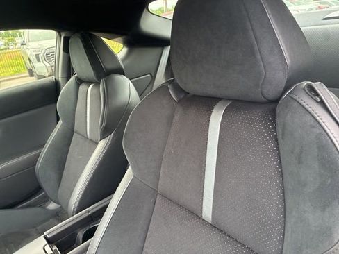 Used 2025 Toyota GR86 Premium w/ Performance Package RWD image 6