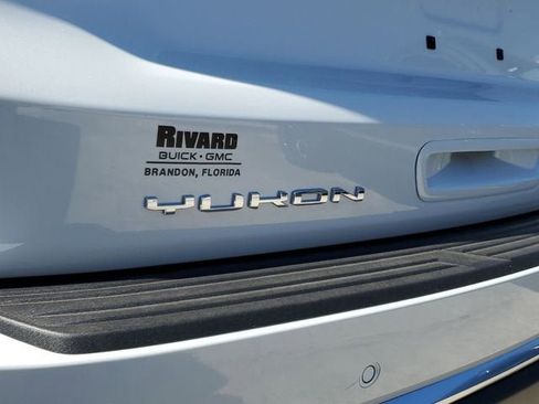 New 2026 GMC Yukon XL Denali w/ Denali Reserve Package AWD/4WD image 8