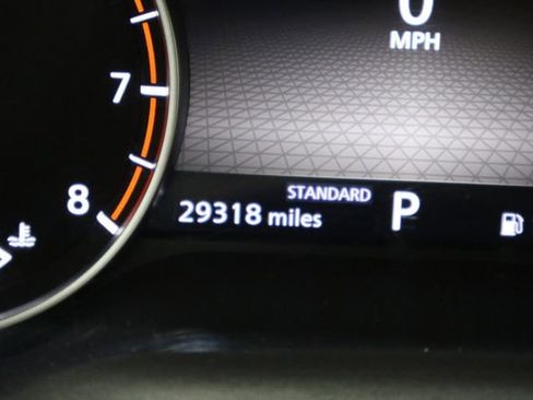 Used 2024 Nissan Rogue SV FWD image 38