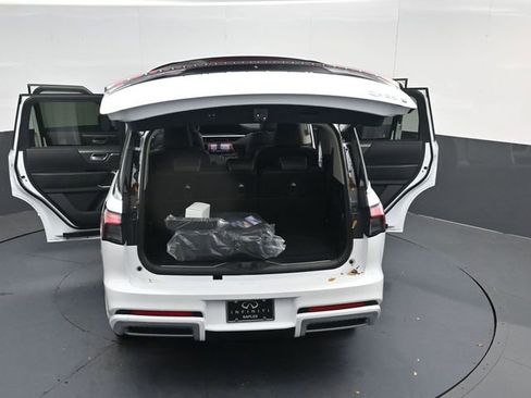 New 2026 INFINITI QX80 Luxe w/ Cargo Package AWD/4WD image 60
