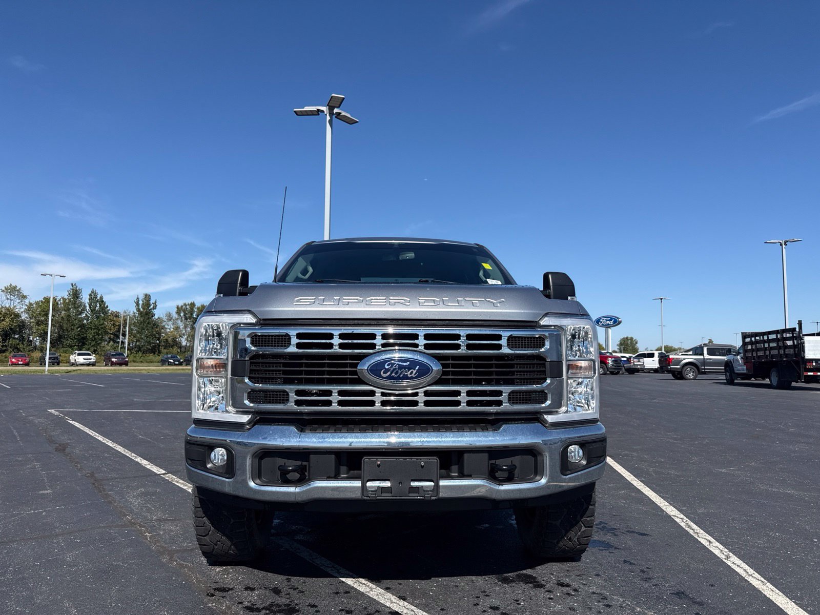 Used 2023 Ford F250 XLT w/ Tremor Off-Road Package AWD/4WD image 2