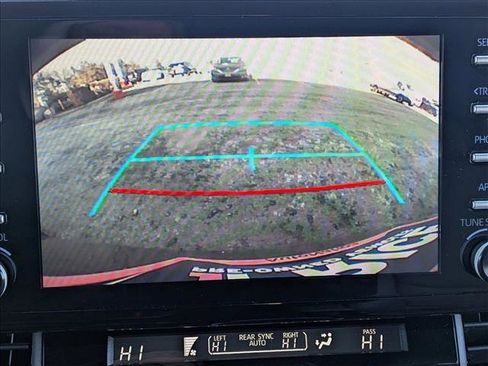 Used 2024 Toyota Sienna XLE image 11