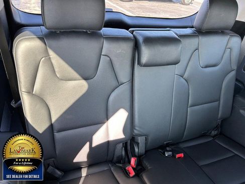 Used 2022 Kia Telluride SX w/ Towing Package image 18