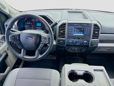 Used 2019 Ford F250 XL w/ STX Appearance Package AWD/4WD image 14