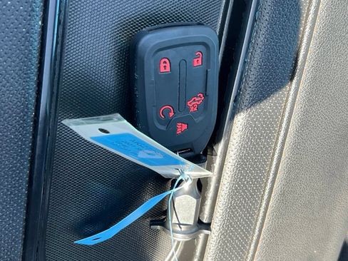 Used 2021 GMC Sierra 1500 AT4 w/ Technology Package AWD/4WD image 27