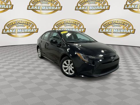 Used 2024 Toyota Corolla LE FWD image 5