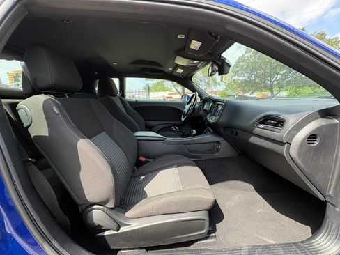 Used 2021 Dodge Challenger SXT RWD image 11