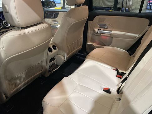 Certified 2023 Mercedes-Benz EQB 250+ w/ Exclusive Package image 5