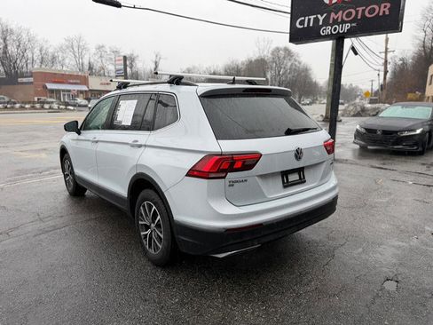 Used 2018 Volkswagen Tiguan SE AWD/4WD image 14