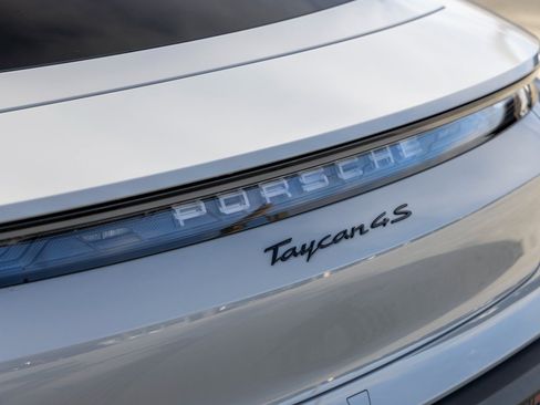 New 2026 Porsche Taycan 4S AWD/4WD image 20