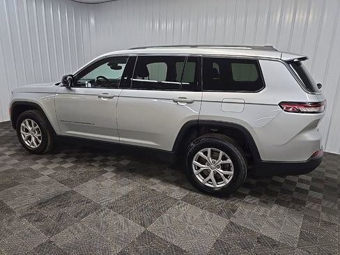 Used 2021 Jeep Grand Cherokee L Limited AWD/4WD image 4