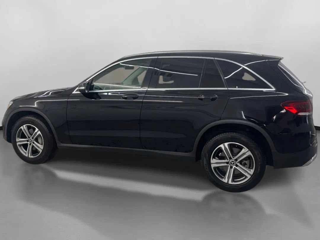 Used 2020 Mercedes-Benz GLC 300 4MATIC image 5