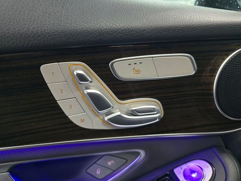 Used 2022 Mercedes-Benz GLC 300 GLC 300 image 30