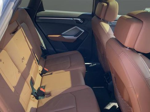 Used 2022 Audi Q3 2.0T Premium w/ Convenience Package image 25