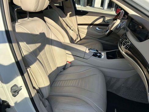 Used 2019 Mercedes-Benz S 560 4MATIC Sedan image 47