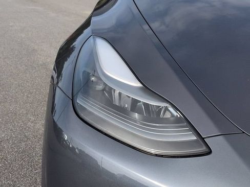 Used 2023 Tesla Model Y Performance AWD/4WD image 10