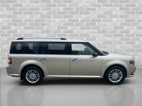 Used 2017 Ford Flex SEL w/ Equipment Group 202A AWD/4WD image 6