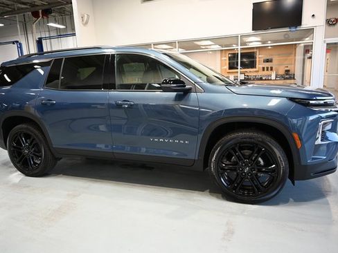 New 2026 Chevrolet Traverse LT w/ LPO, Floor Liner Package image 4