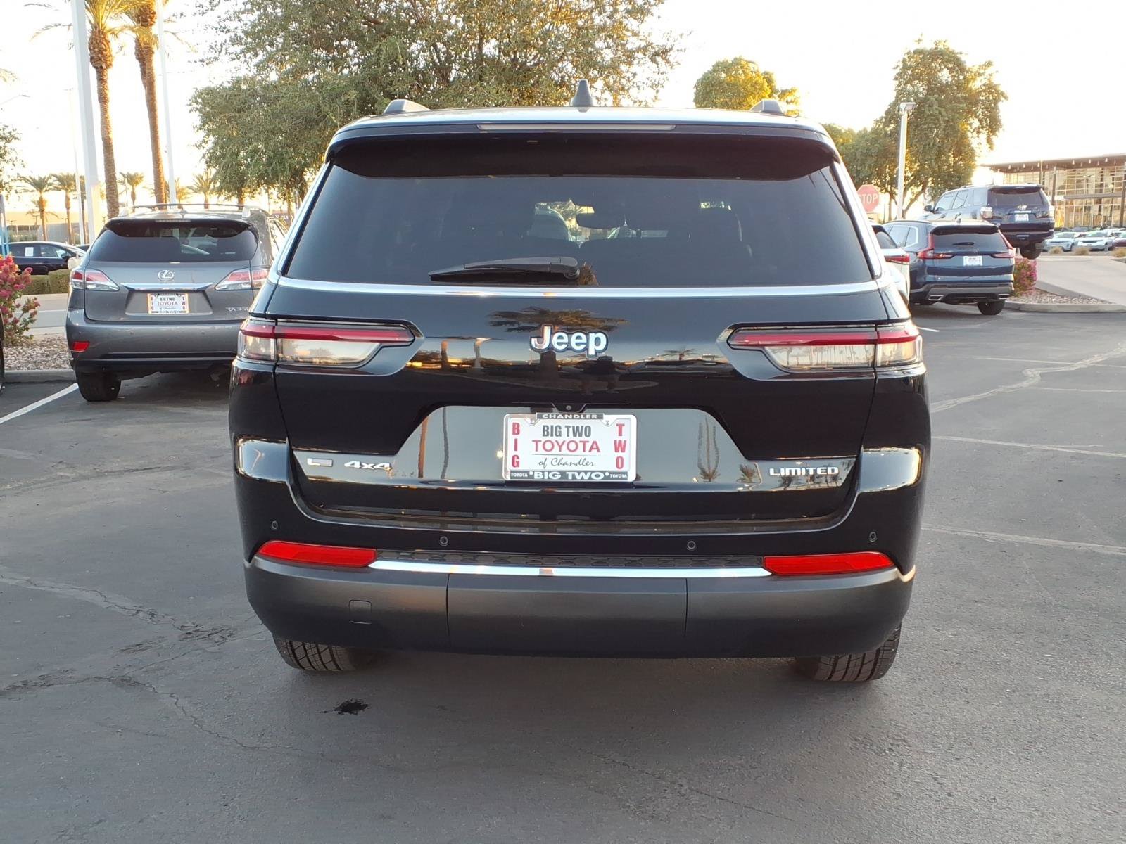 Used 2021 Jeep Grand Cherokee L Limited AWD/4WD image 5