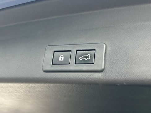 Used 2022 Subaru Ascent Limited w/ Technology Package AWD/4WD image 14
