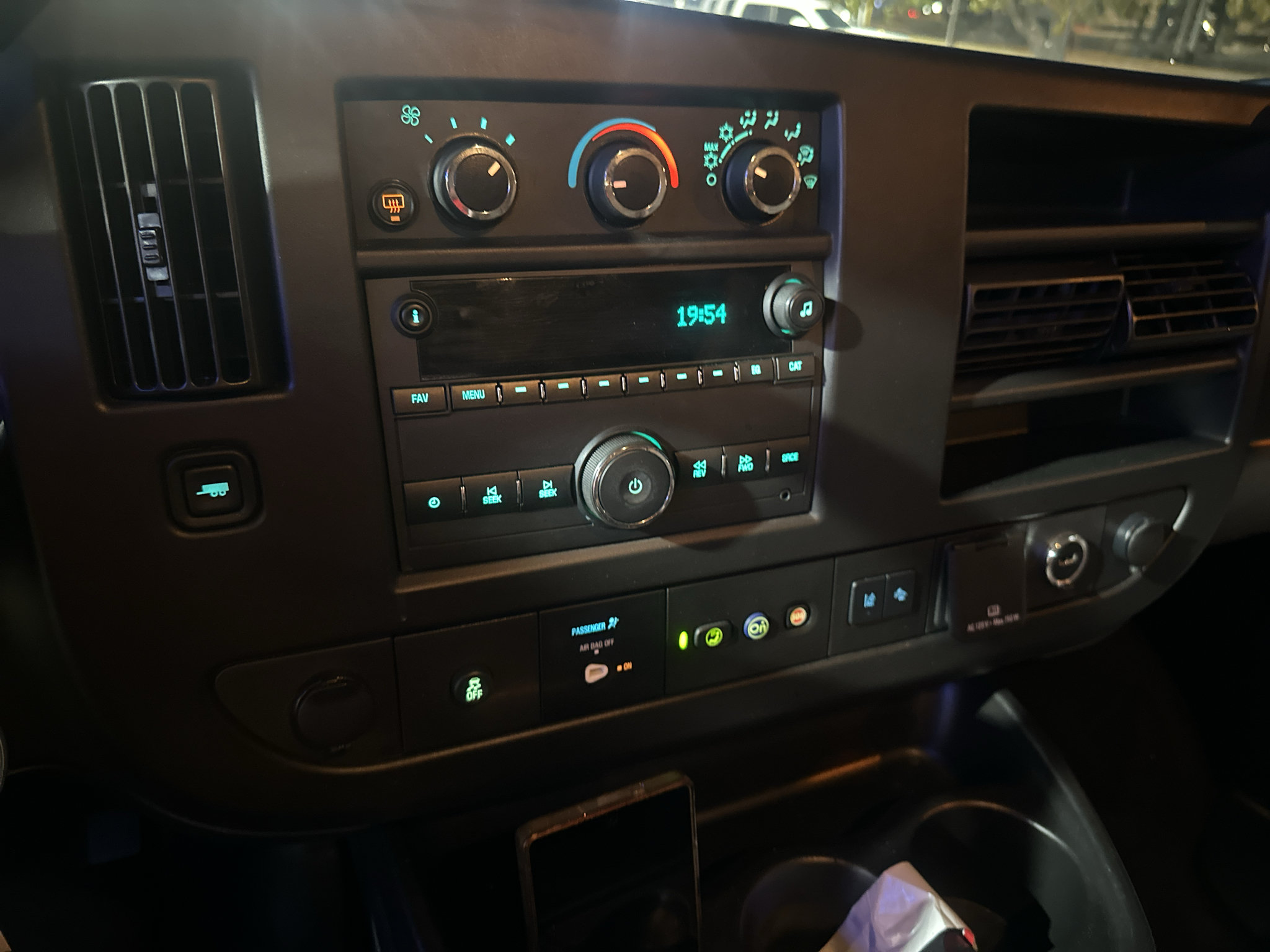 Used 2020 Chevrolet Express 3500 LT w/ LT Preferred Equipment Group RWD image 23