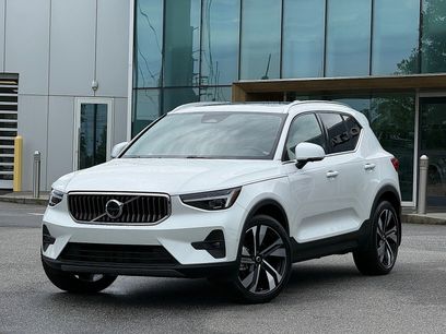 Certified 2024 Volvo XC40 B5 Plus w/ Protection Package Premier