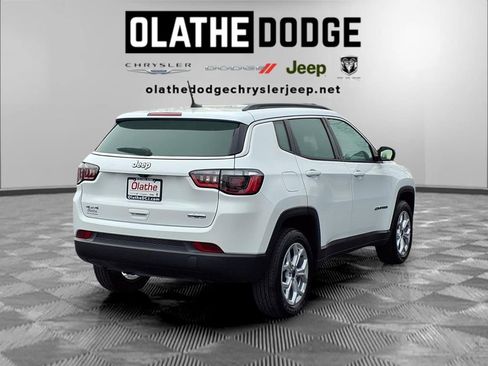 Certified 2025 Jeep Compass Latitude AWD/4WD image 27