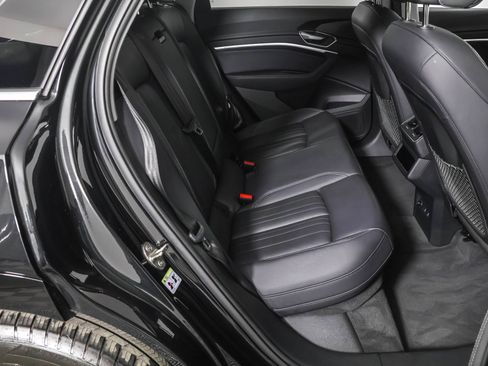 Used 2023 Audi e-tron Premium image 42