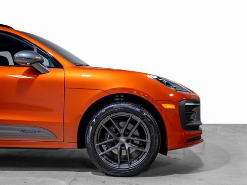 Used 2023 Porsche Macan T image 19