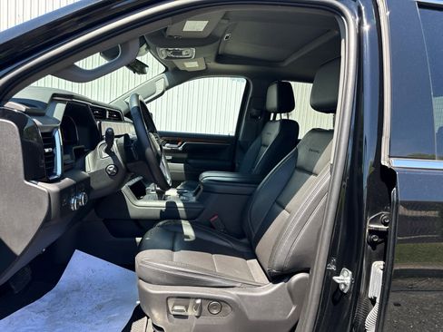 Used 2023 GMC Sierra 1500 Denali w/ Denali Reserve Package AWD/4WD image 13