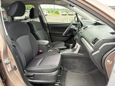 Used 2015 Subaru Forester 2.5i Premium w/ All-Weather Package AWD/4WD image 16